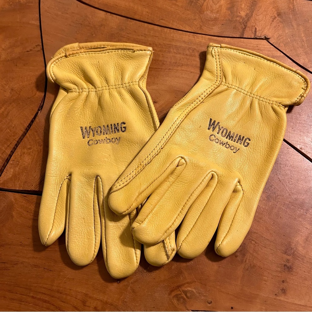 Wyoming Leather Gloves Cowboy Cowgirl Western Yellow Medium